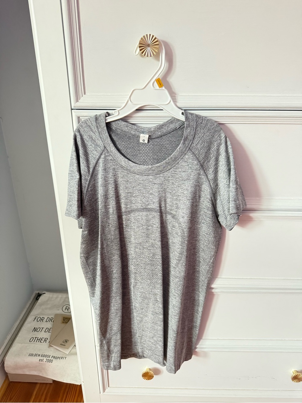 lululemon athletica Gray Short Sleeve swiftly tech